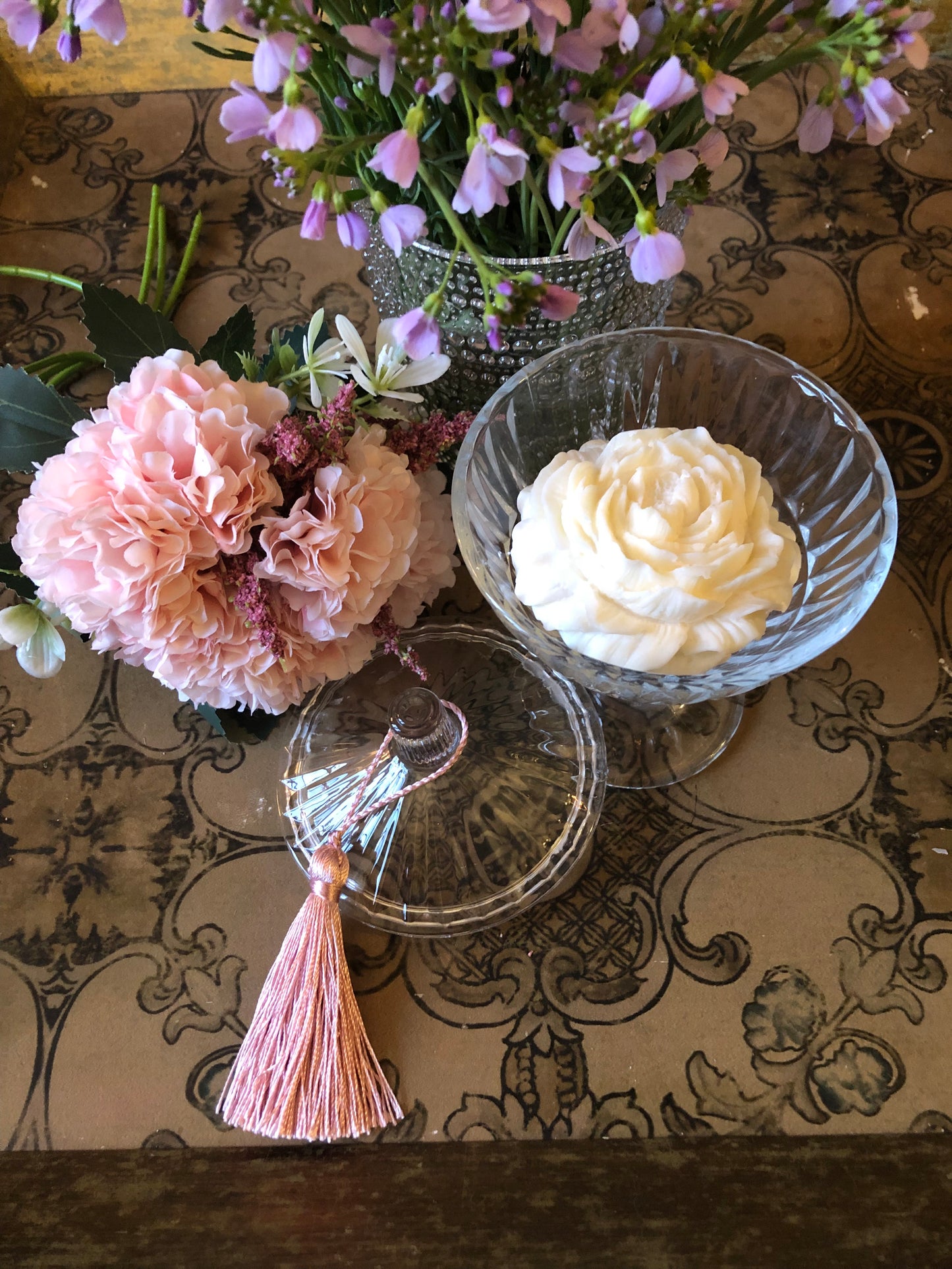 LES ROSES DE JOSEPHINE